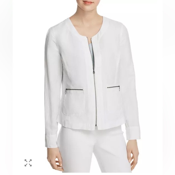 NIC+ZOE Classic White Blazer with Zipper Details